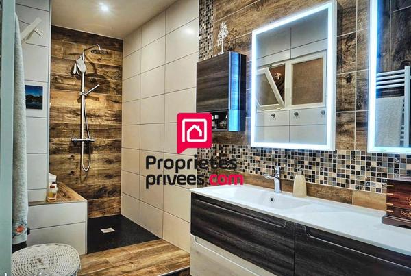 Appartement  6 pièce(s) 137 m2