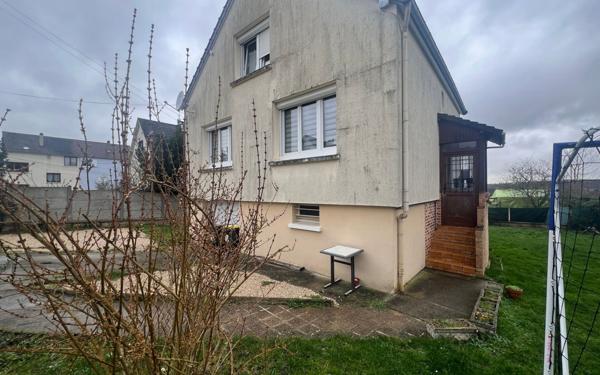 Maison à vendre    5 pièces •  Menucourt