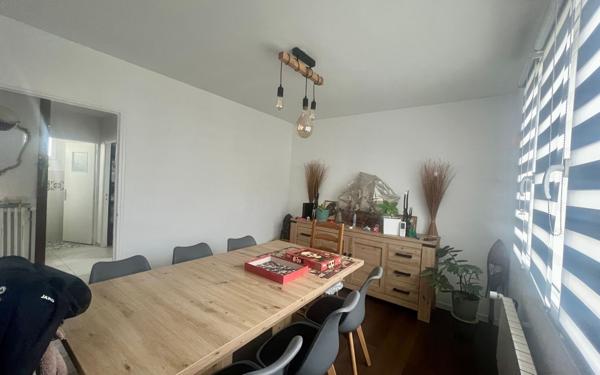 Maison à vendre    5 pièces •  Menucourt