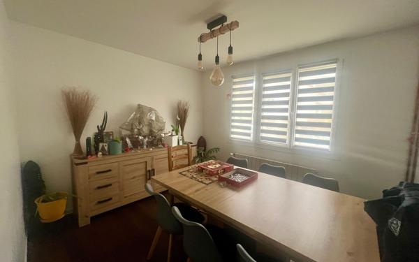 Maison à vendre    5 pièces •  Menucourt