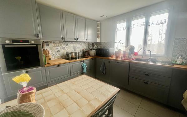 Maison à vendre    5 pièces •  Menucourt