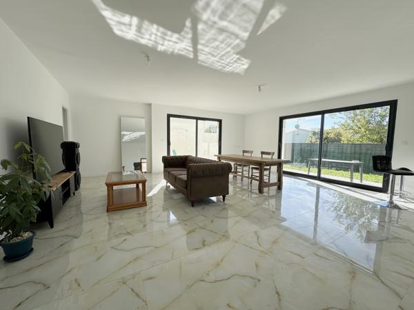 Maison de 2024, à Semussac, d'environ 103 m² avec garage Semussac (17120)