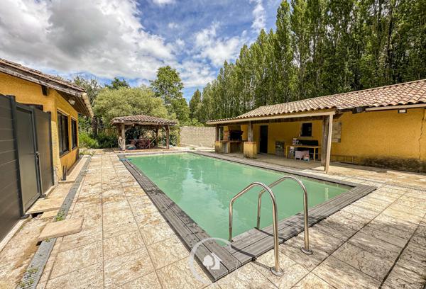 Saint-Ciers-d'Abzac (33910) MAISON T3 - 2 CHAMBRES - PARKINGS