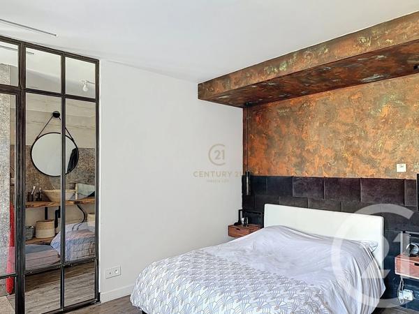 Maison à vendre  14 pièces - 324 m 2   VOURLES  - 69