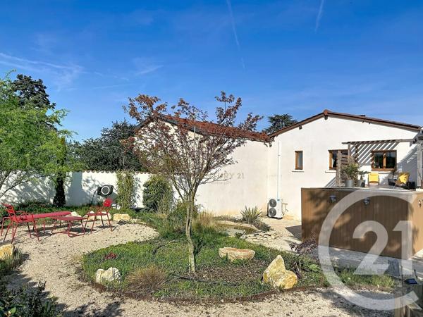 Maison à vendre  14 pièces - 324 m 2   VOURLES  - 69