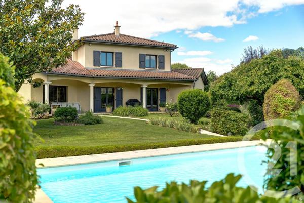 Maison à vendre  14 pièces - 324 m 2   VOURLES  - 69