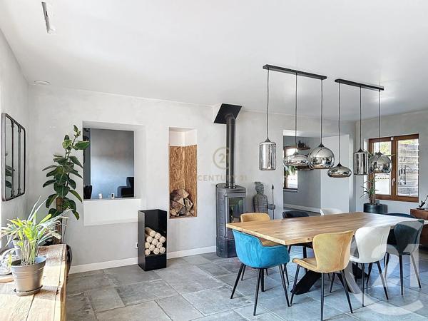 Maison à vendre  14 pièces - 324 m 2   VOURLES  - 69