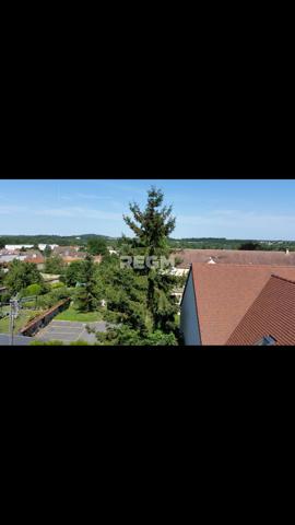 Mennecy (91540) Appartement F1 au dernier étage, lumineux et bien situé à Mennecy