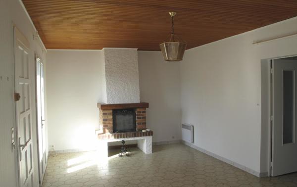 SAUJON- MAISON SUR UN TERRAIN CLOS ET ARBORE D’ENVIURON 455 M²