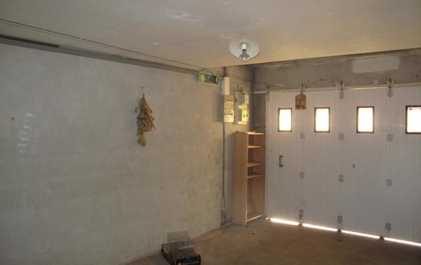 SAUJON- MAISON SUR UN TERRAIN CLOS ET ARBORE D’ENVIURON 455 M²