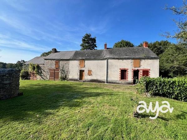 LONGÈRE EN PIERRE À RÉNOVER – ENVIRONNEMENT VERDOYANT EN IMPASSE