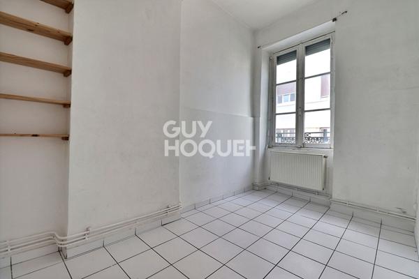 Appartement à rénover - Rue de la Thibaudière
