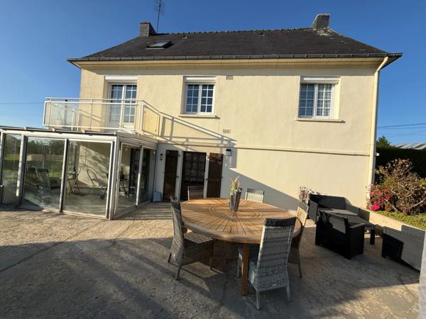 Maison à vendre 5 pièces LE CROISTY (56) - Sous-Sol Total - véranda - balcon - 1800 m² terrain divisible.