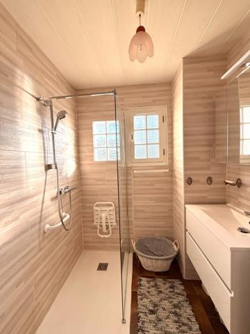 Maison à vendre 5 pièces LE CROISTY (56) - Sous-Sol Total - véranda - balcon - 1800 m² terrain divisible.