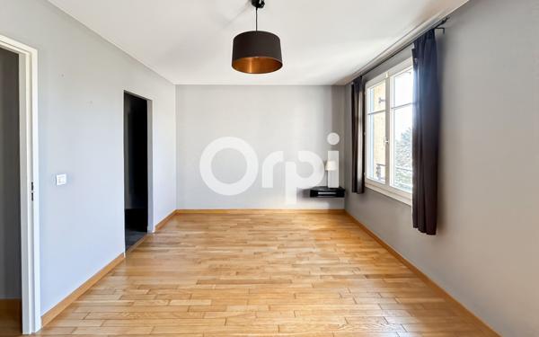 Maison à vendre    5 pièces • 121,02 m2 Rocquencourt