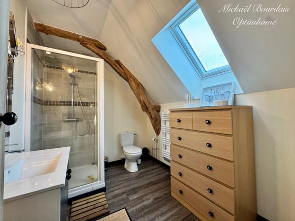 Maison en pierre rénovée – Vie de plain-pied – Environnement calme – EXCLUSIVITÉ