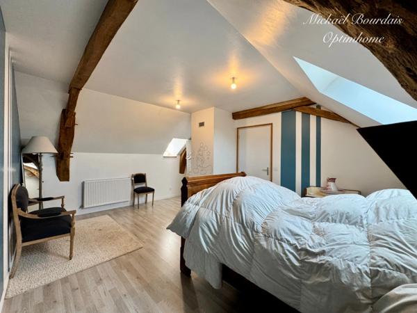 Maison en pierre rénovée – Vie de plain-pied – Environnement calme – EXCLUSIVITÉ