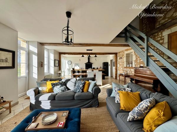 Maison en pierre rénovée – Vie de plain-pied – Environnement calme – EXCLUSIVITÉ