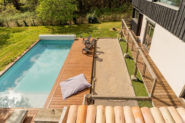 Maison 6 pièces piscine garage terrain arboré