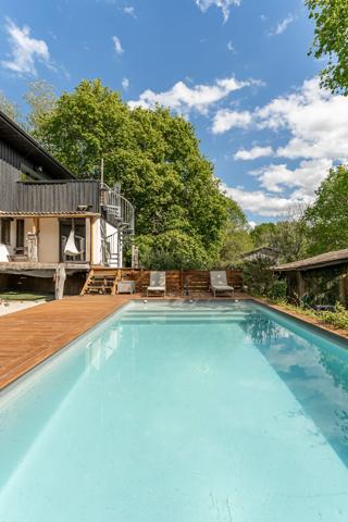 Maison 6 pièces piscine garage terrain arboré