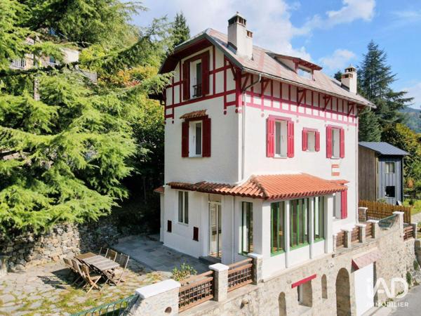 Maison à vendre 6 pièces 167 m² Saint-Martin-Vésubie