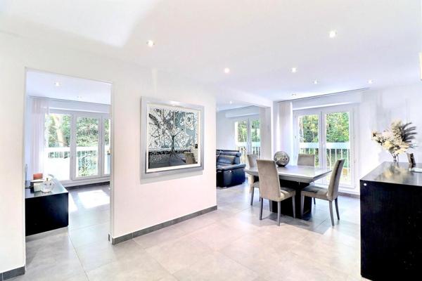 Appartement 4 pièce(s) 86.25 m2 avec balcon