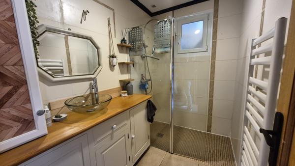 maison de plain pied a la suze sur sarthe