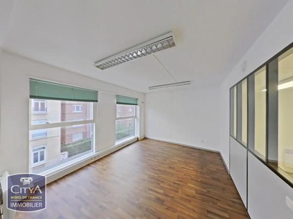 Local professionnel à louer 195.5m² Dunkerque (59140)