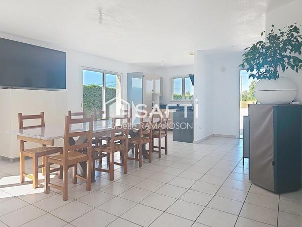 Maison de plain-pied, 4 chambres, terrain 1700m²