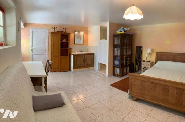 QUARTIER RESIDENTIEL, MAISON FAMILIALE AVEC PISCINE