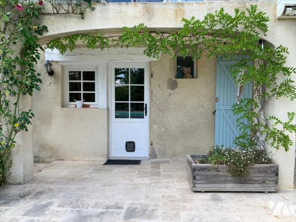 QUARTIER RESIDENTIEL, MAISON FAMILIALE AVEC PISCINE