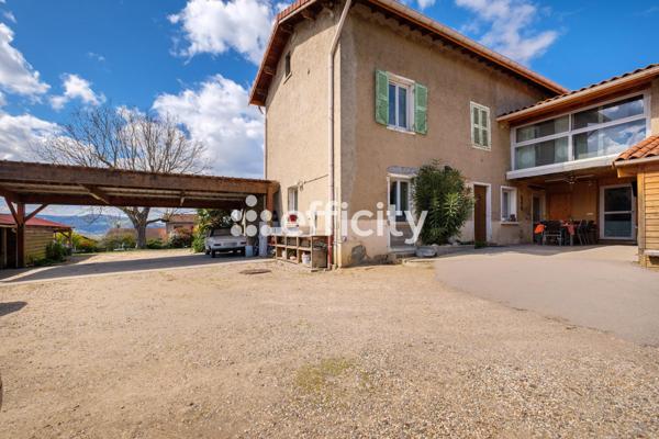 Maison 6 pièces - 196 m²