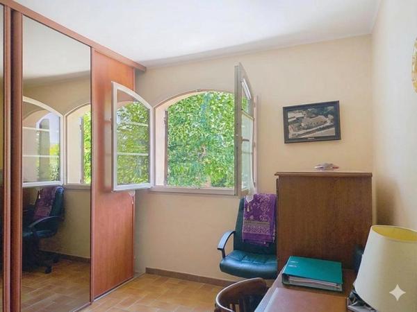 Maison avec piscine et garage, Marseille  quartier Château Gombert 6 pièce(s) 150 m2