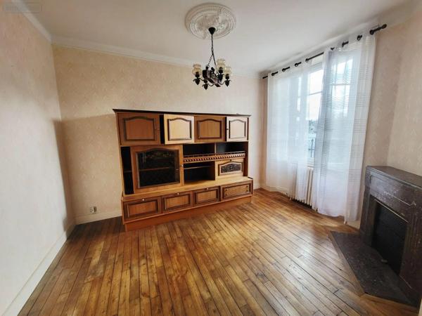 Achat - Appartement Ussel 19200 4 pièces 101 m 2 200 m 2