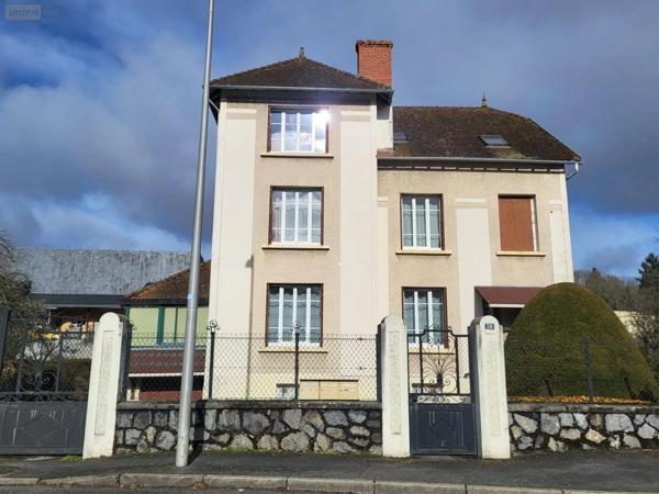 Achat - Appartement Ussel 19200 4 pièces 101 m 2 200 m 2