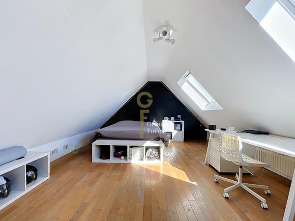 MAISON D'ARCHITECTE EN SEMI PLAIN PIED