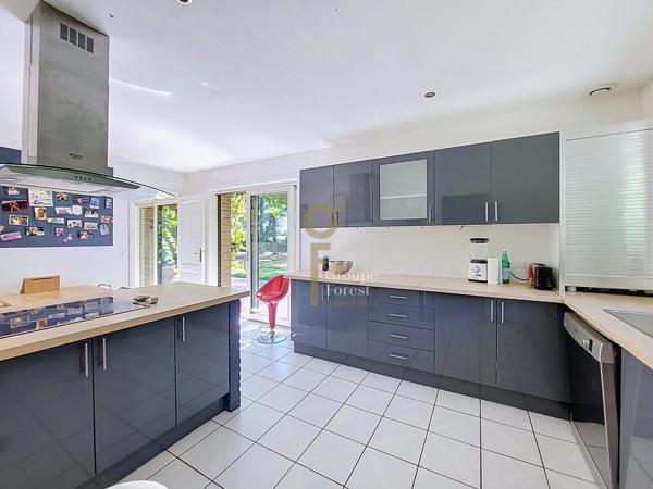 MAISON D'ARCHITECTE EN SEMI PLAIN PIED
