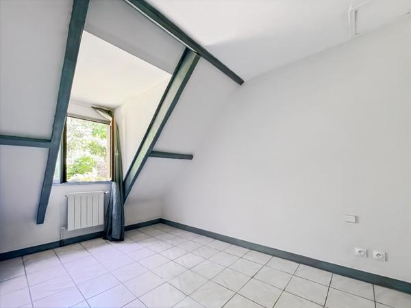 MAISON DE 180m² AVEC SOUS-SOL TOTAL