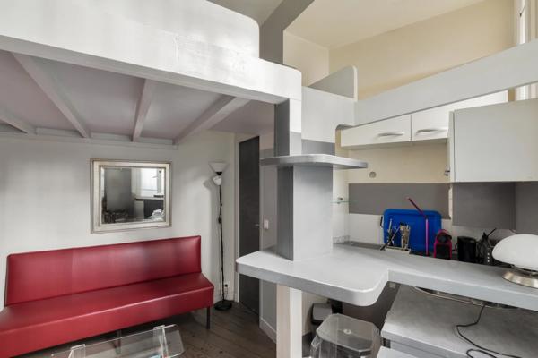 Appartement Paris 18e - RUE DU SQUARE CARPEAUX