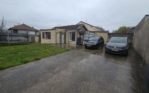 Maison à vendre    4 pièces •  Vaujours