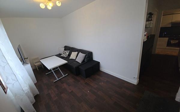 Maison à vendre    4 pièces •  Vaujours