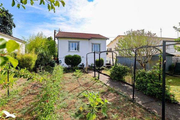 Maison à vendre 251 904 € Jonzac 4 p 84 m² DPE D