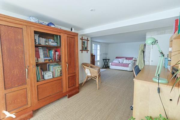Maison à vendre 251 904 € Jonzac 4 p 84 m² DPE D