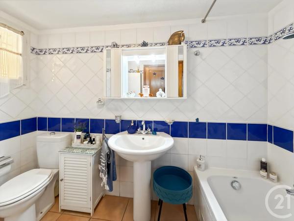 Appartement T2 à vendre  2 pièces - 40,18 m 2   L ILE ROUSSE  - 202