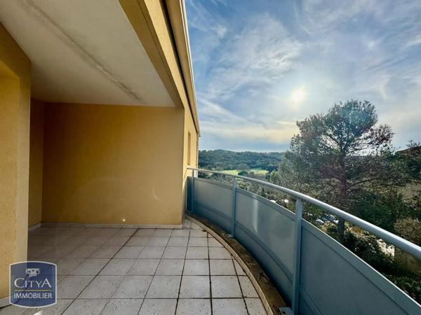 Appartement à louer 2 pièces 44.55m² Nîmes (30900)