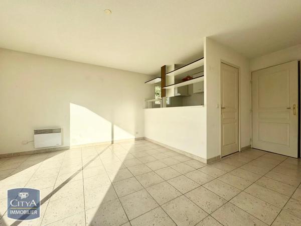 Appartement à louer 2 pièces 44.55m² Nîmes (30900)