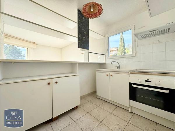 Appartement à louer 2 pièces 44.55m² Nîmes (30900)