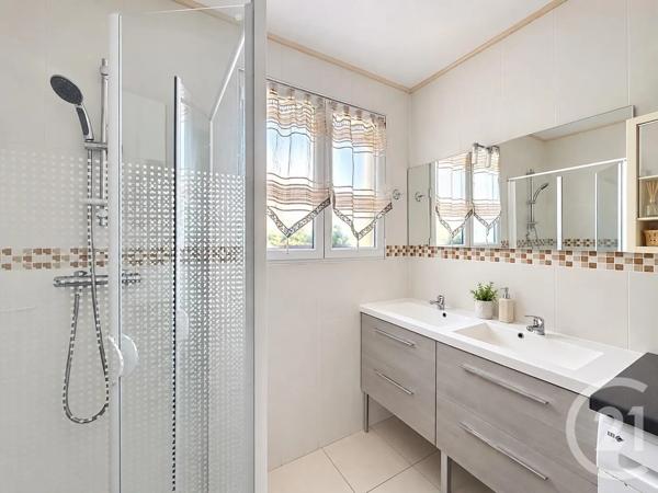 Maison à vendre  5 pièces - 145 m 2   CLICHY SOUS BOIS  - 93