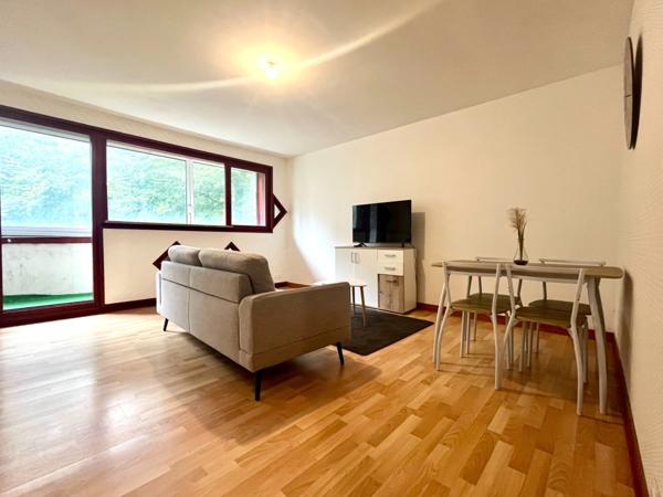 Dpt Finistère (29), à vendre QUIMPER Ouest - appartement rénové meublé T6 de 96 m² habitable - deux loggias -Cave