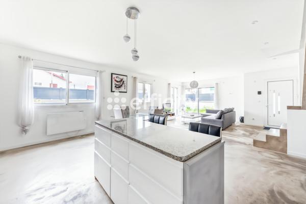 Maison 4 pièces - 125 m² Exclusivité efficity
